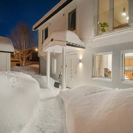 Arctic Haven I House With 3 Bedrooms I Free Parking *