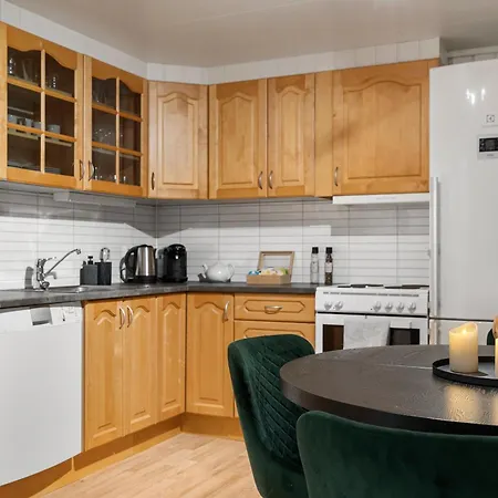 Arctic Haven I House With 3 Bedrooms I Free Parking Daire