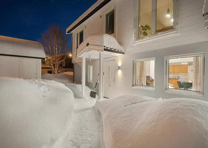 Arctic Haven I House With 3 Bedrooms I Free Parking *