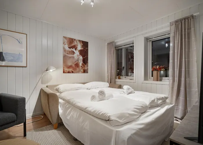 Arctic Haven I House With 3 Bedrooms I Free Parking * Tromsø
